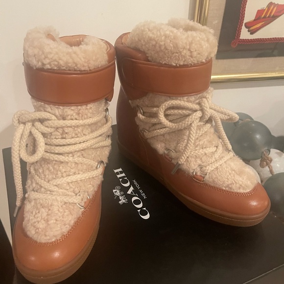 ❤️Final Price❤️Coach Monroe Shearling Saddle Leather Bootie - Picture 12 of 12